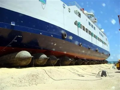 Ship Launching Inflatable Marine Rubber Airbag For Floating